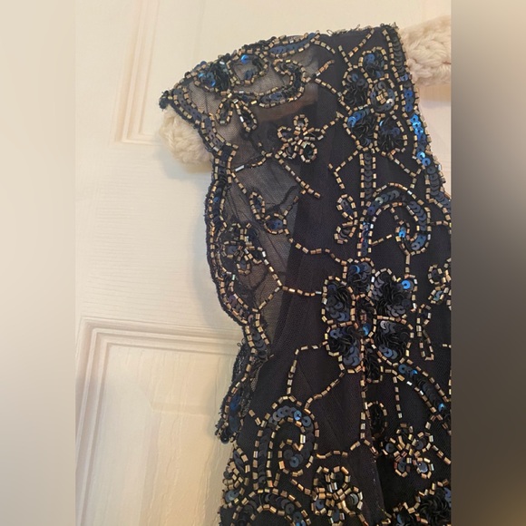 J Kara Long Gown with Flutter Sleeve (8P) - Picture 5 of 8